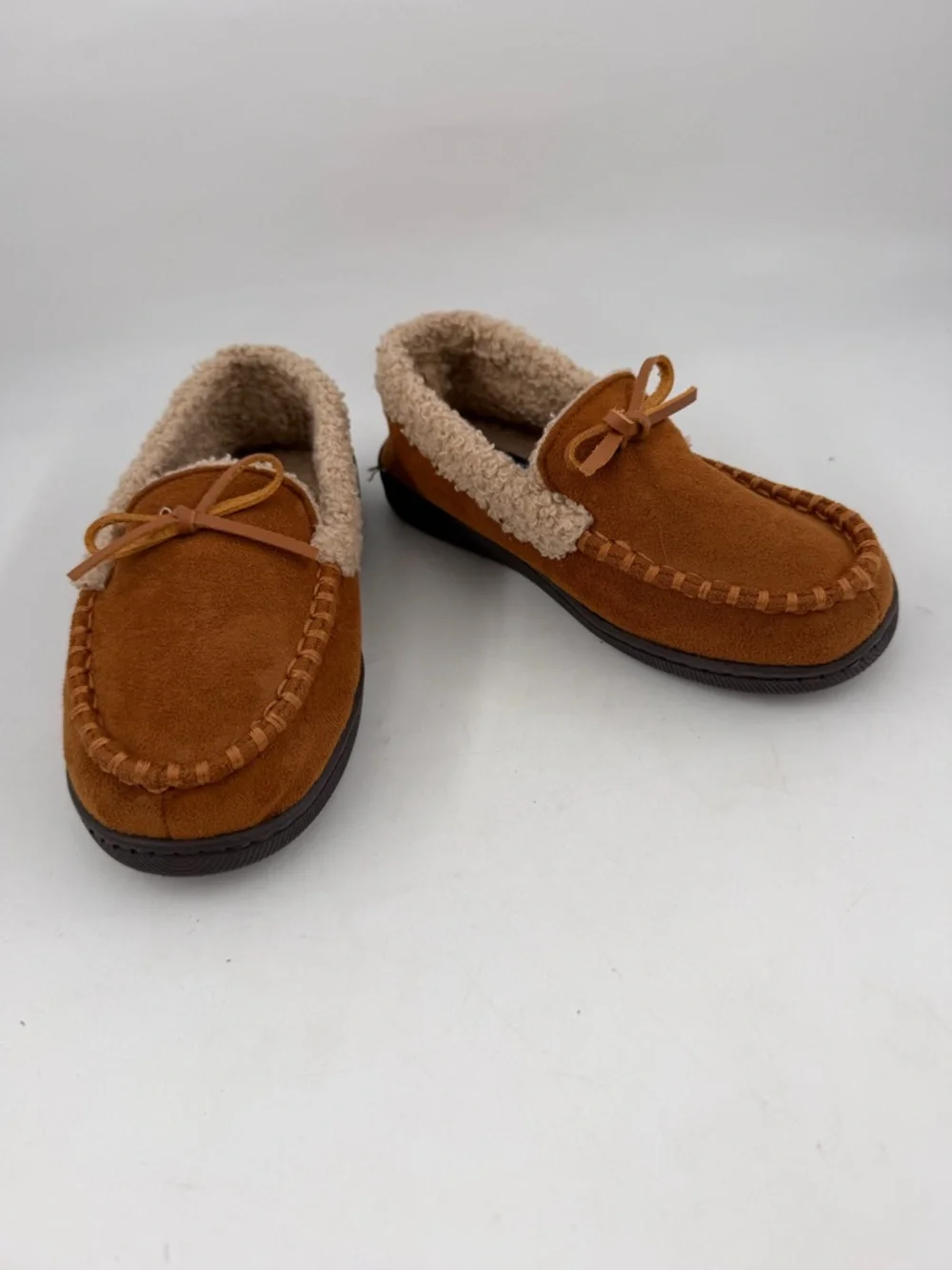 Dockers Kids Brown Cozy -SZ 11-12- Sheepskin Lined Moccasins Slippers